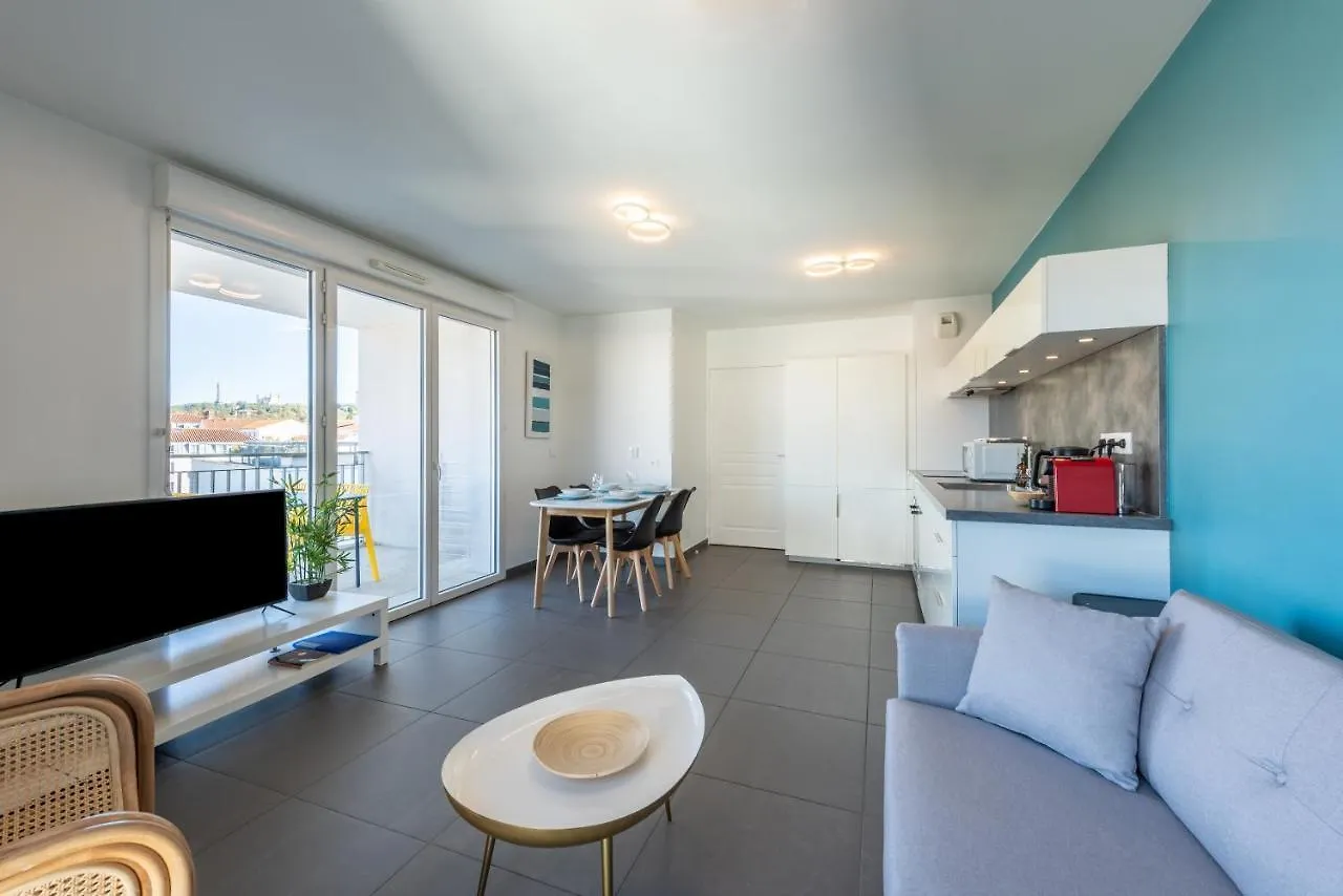 Bluemary - Spacieux T3 Garage Balcon Lione 0*,  Francia