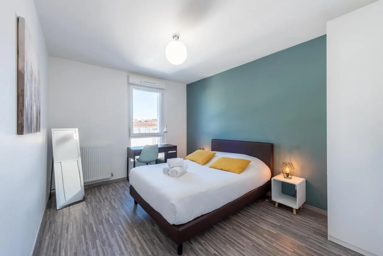 Bluemary - Spacieux T3 Garage Balcon Lyon 0*,