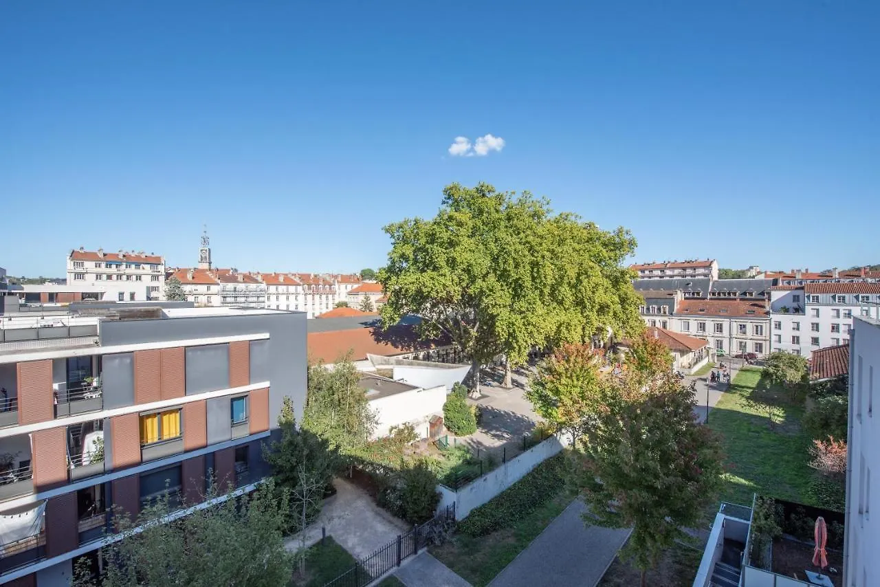 Bluemary - Spacieux T3 Garage Balcon Lione Francia